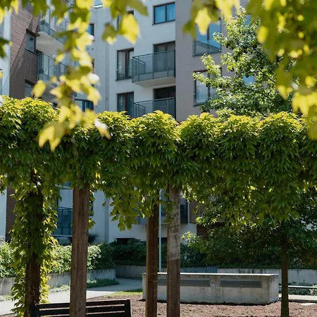 Apartment Modern City Centre Studio - Near Wroclaw Main Station - Free Public Parking - Ac